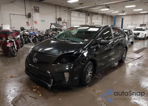 2015 Toyota Prius Three z USA, uszkodzony, nr VIN JTDKN3DU7F0452478